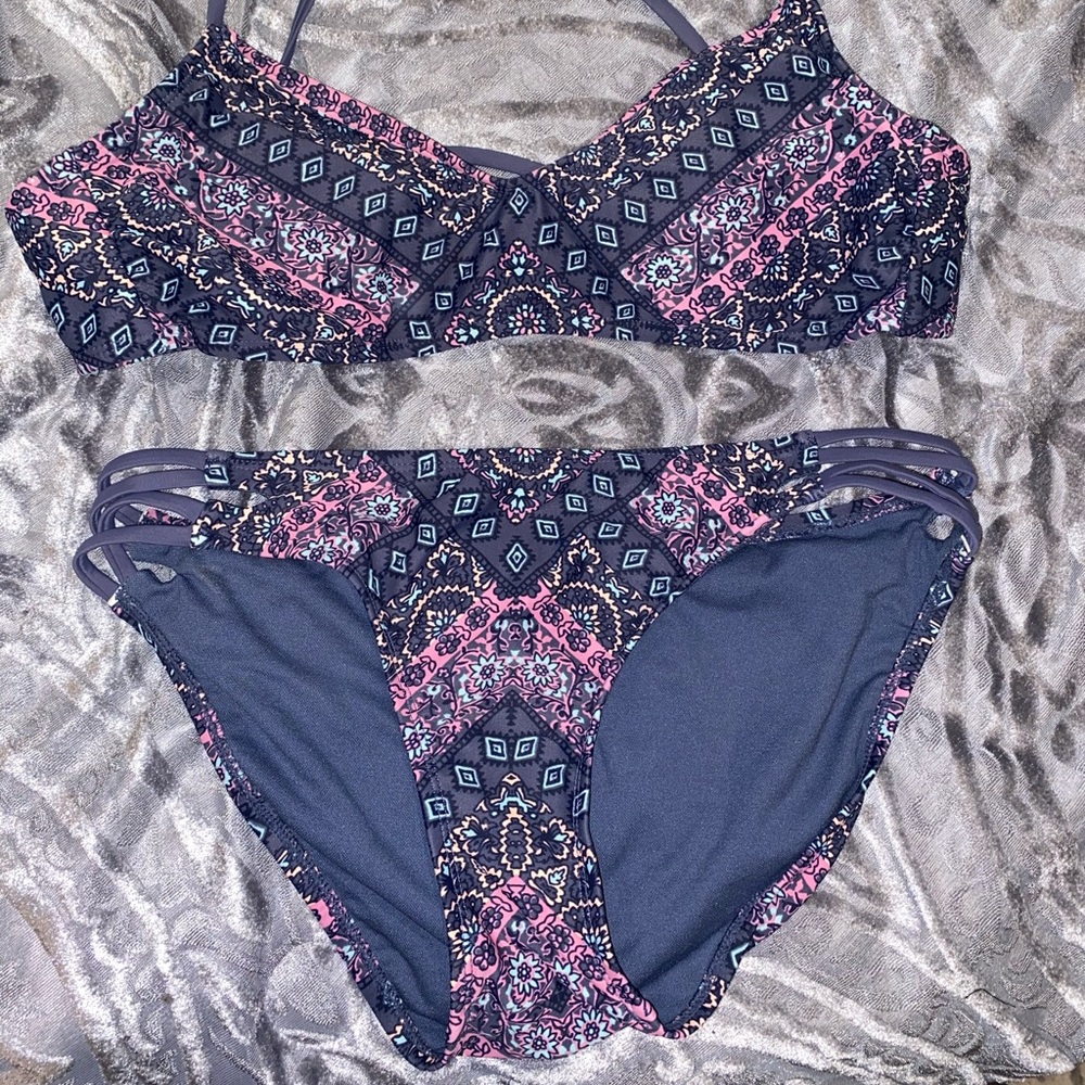 Xhilaration print bikini